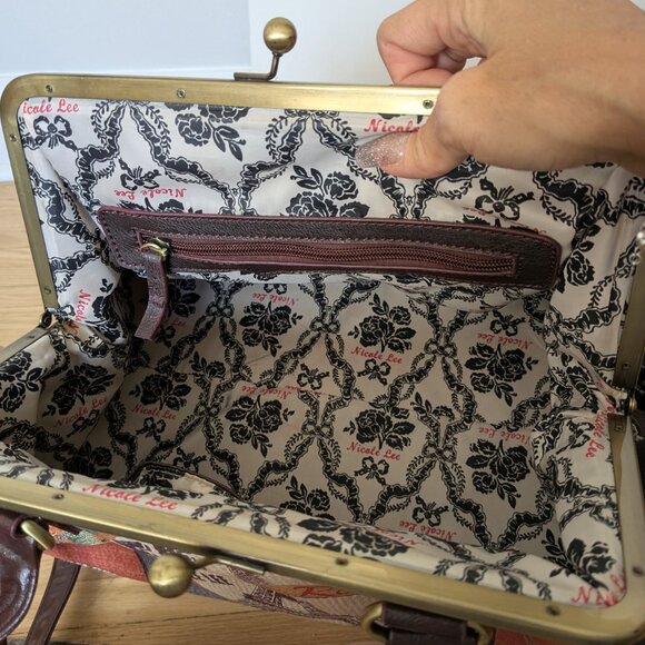 Nicole Lee bag with shoulder strap - Picture 4 of 5